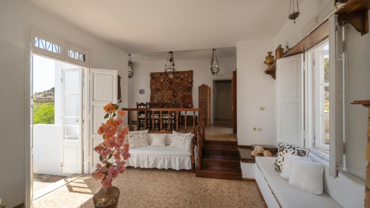 Ivi Beach Front Villa, Leros Vromolithos المظهر الخارجي الصورة
